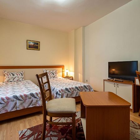 Primavera 1 Hotel Pazardzhik Eksteriør bilde
