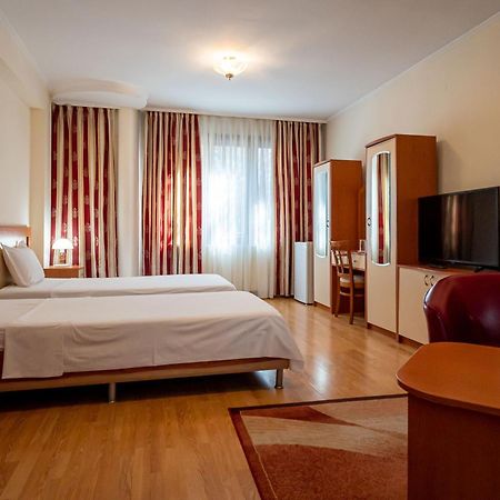 Primavera 1 Hotel Pazardzhik Eksteriør bilde