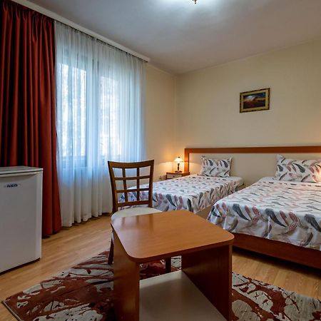 Primavera 1 Hotel Pazardzhik Eksteriør bilde